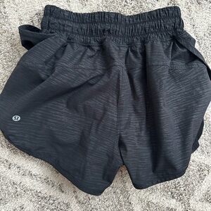 Lululemon boot camp ready shorts 3.5